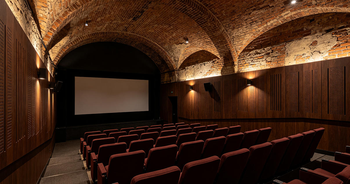 independent arthouse cinema acoustics